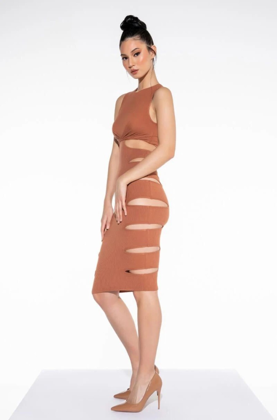 Sexy Dresses * | Good Intentions Midi Dress With Waist Cutouts Brown