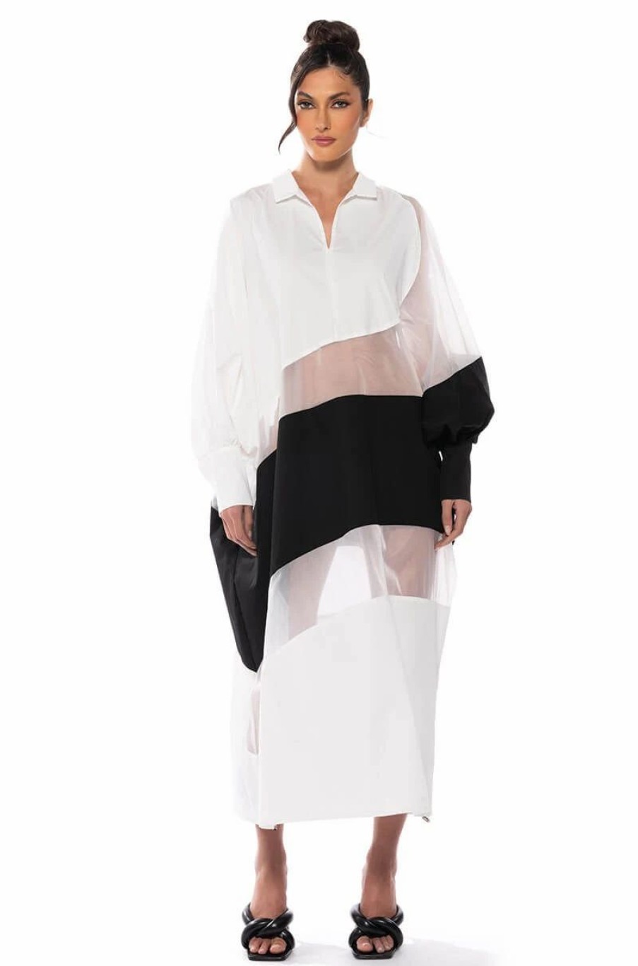 Maxi Dresses * | Day And Night Colorblocked Maxi Dress White Black